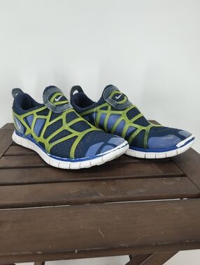 Nike Free Alt Closure Mens Sneakers in Navy & Lime Size 9.5